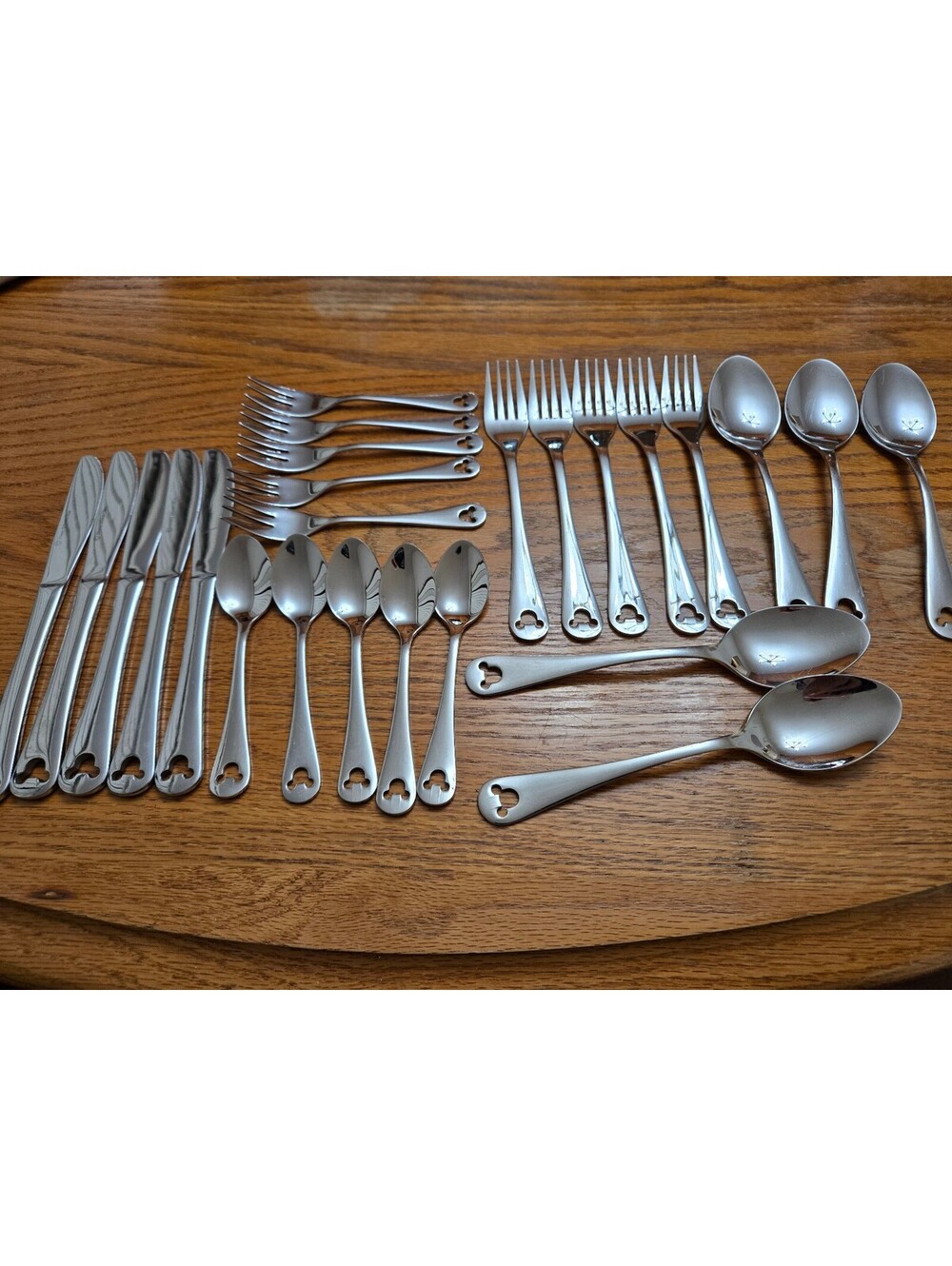 Disney Parks Mickey Mouse Icon 25 Piece Stainless Steel Silverware Set